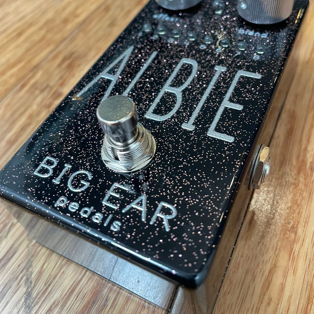 Big Ear Pedals Albie - Disco Rose Sparkle - Image 3
