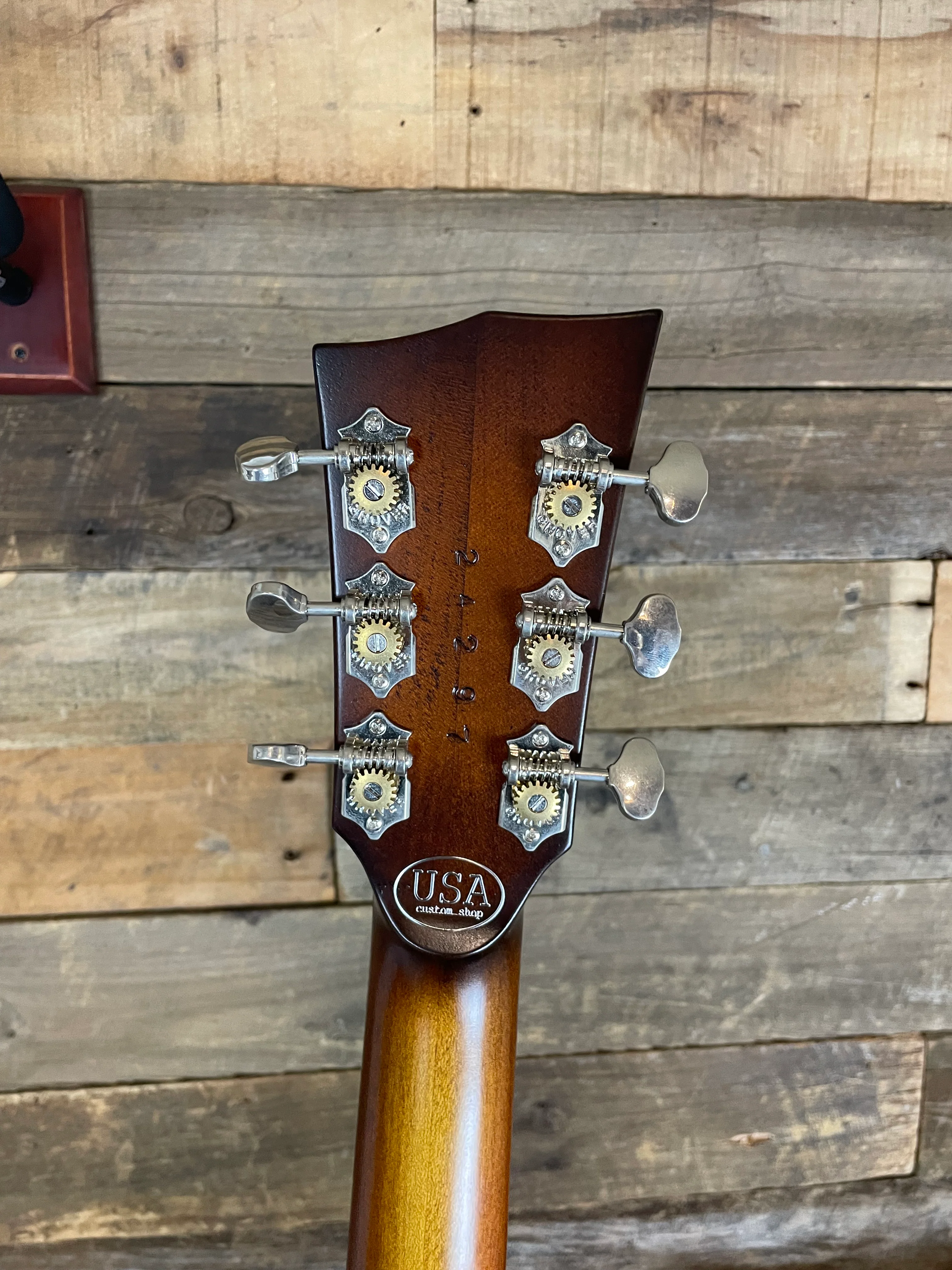 Used Dunable Yeti USA Baritone Custom Shop - Tobacco Burst Swamp Ash w/hardcase - Image 10