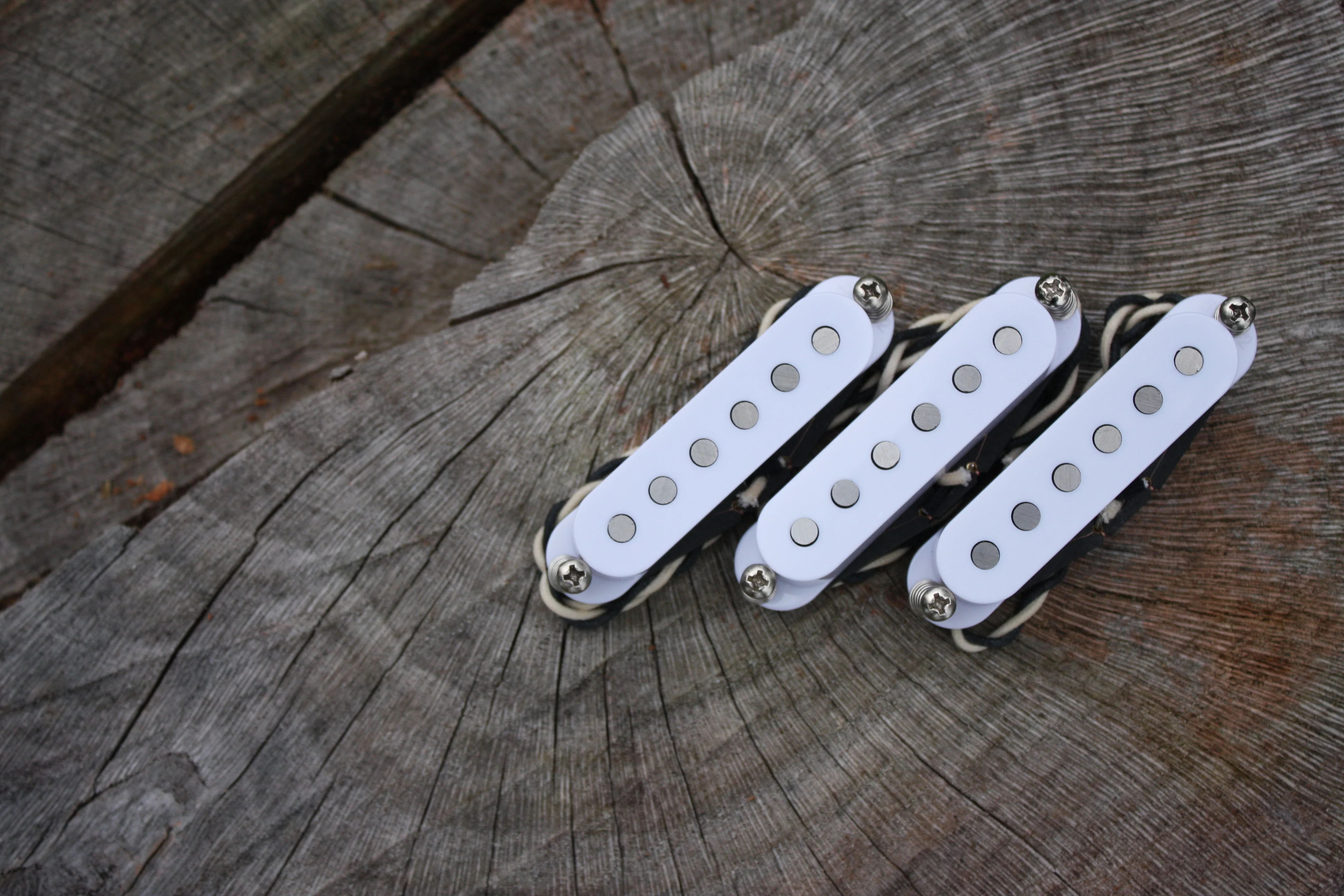 Labyrinth Guitar Pickups - Texas Chainsaw Strat Set - Image 7