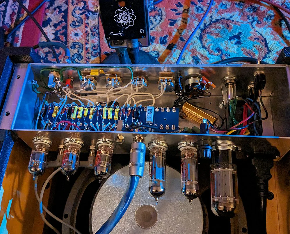 Second Hand Swart Star-Base 1 - 18w Combo Amplifier - Image 4